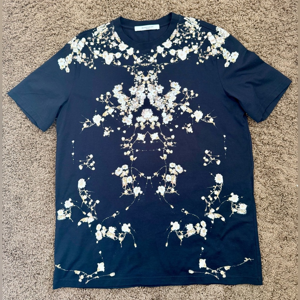 Givenchy babys breath black tshirt